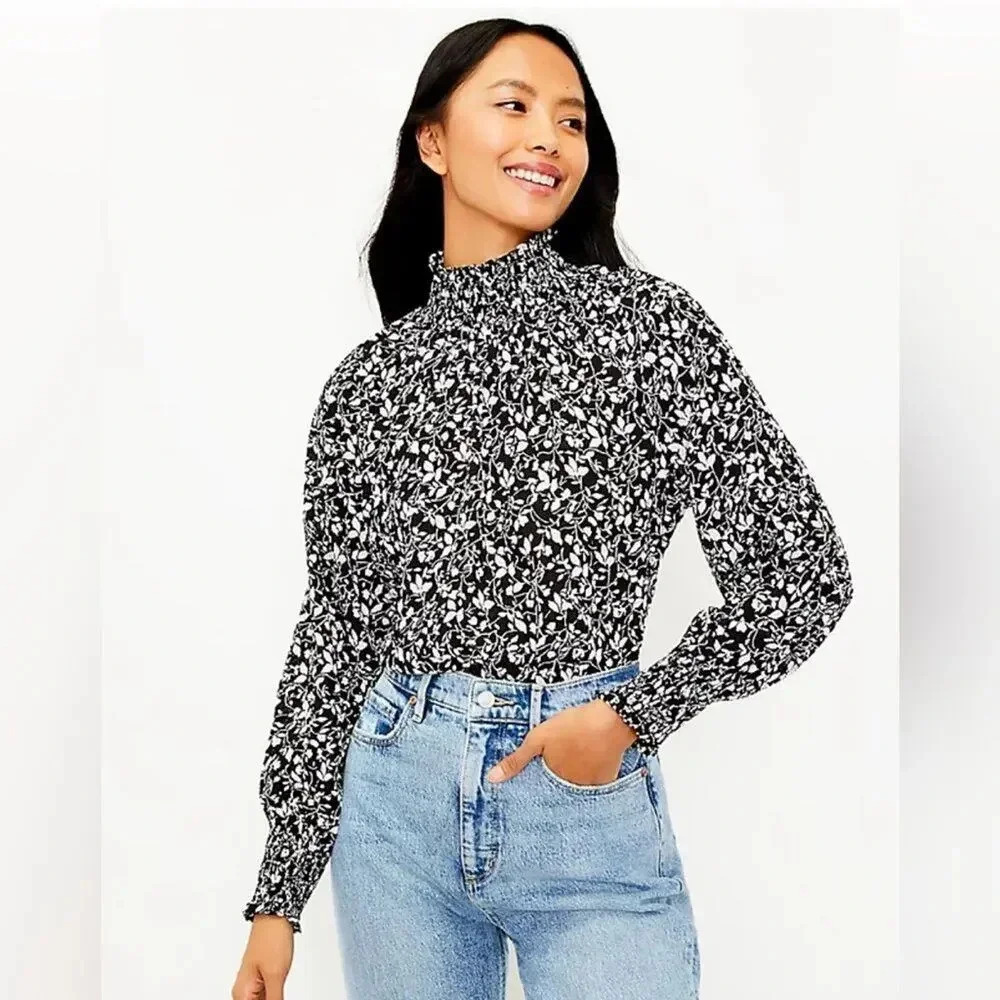 NEW LOFT Women’s Medium Black & White Floral Smocked Blouse NWT